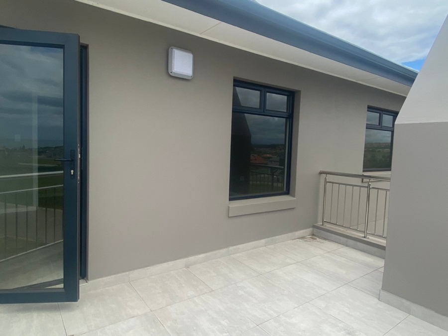 4 Bedroom Property for Sale in Kidds Beach Eastern Cape